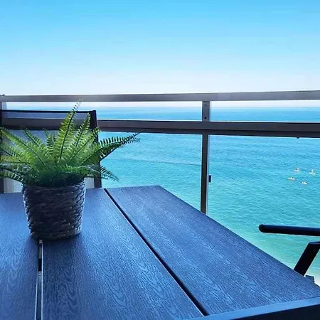 Europa House Vistas Panoramicas Al Mar *